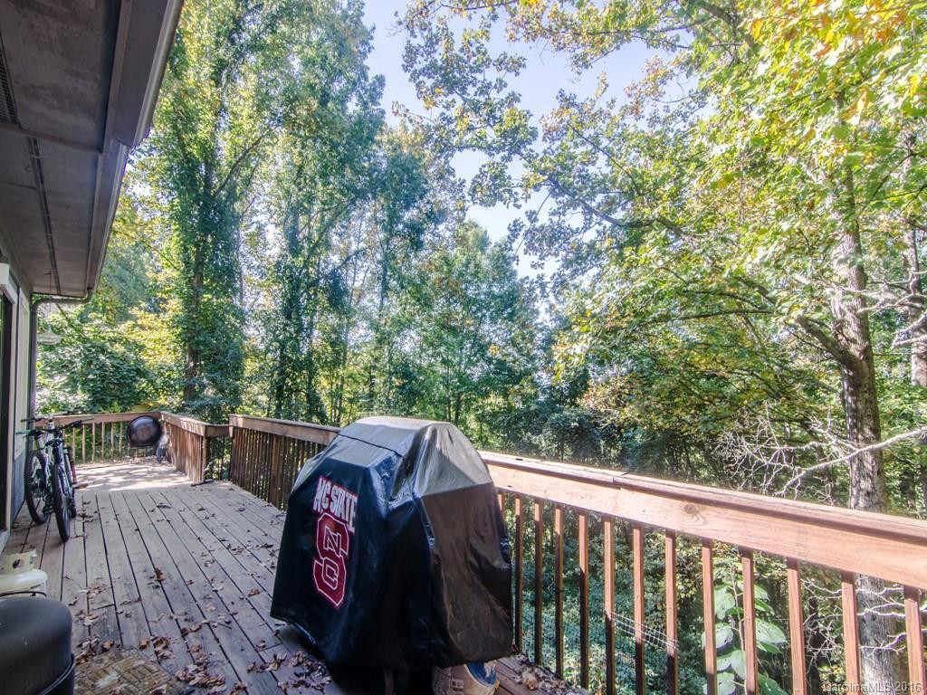 18 Breezeway Drive - Photo 17