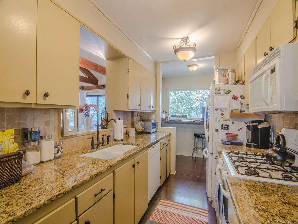 18 Breezeway Drive - Photo 7