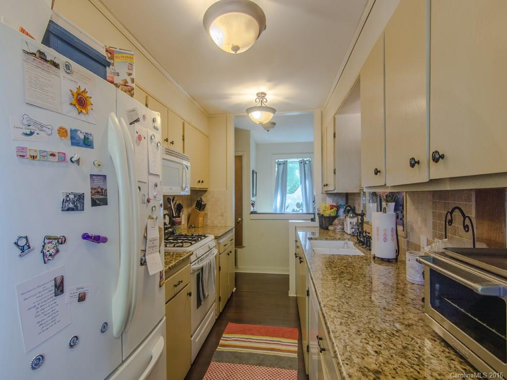 18 Breezeway Drive - Photo 8