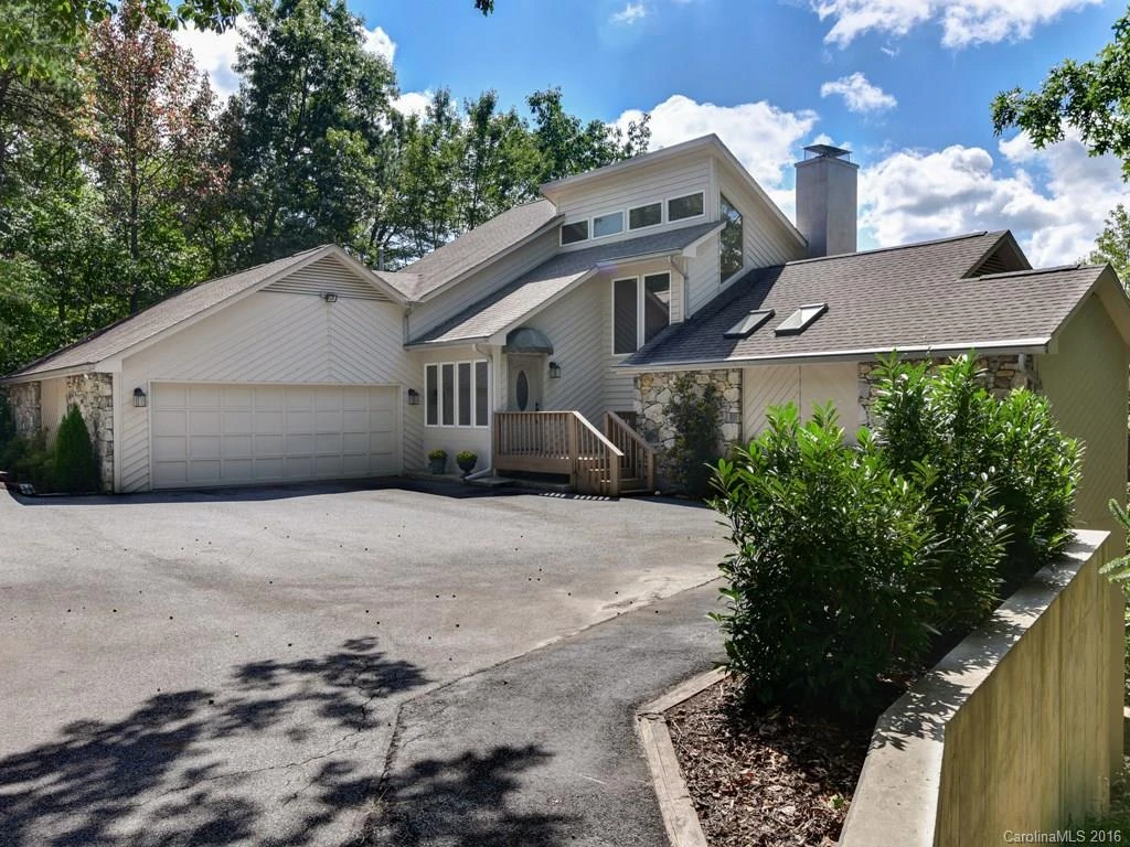 118 Honey Locust Drive