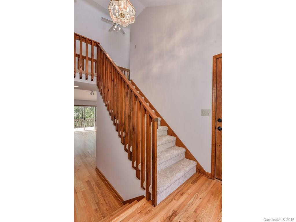 118 Honey Locust Drive - Photo 2