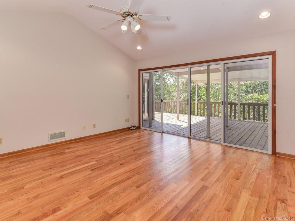 118 Honey Locust Drive - Photo 4