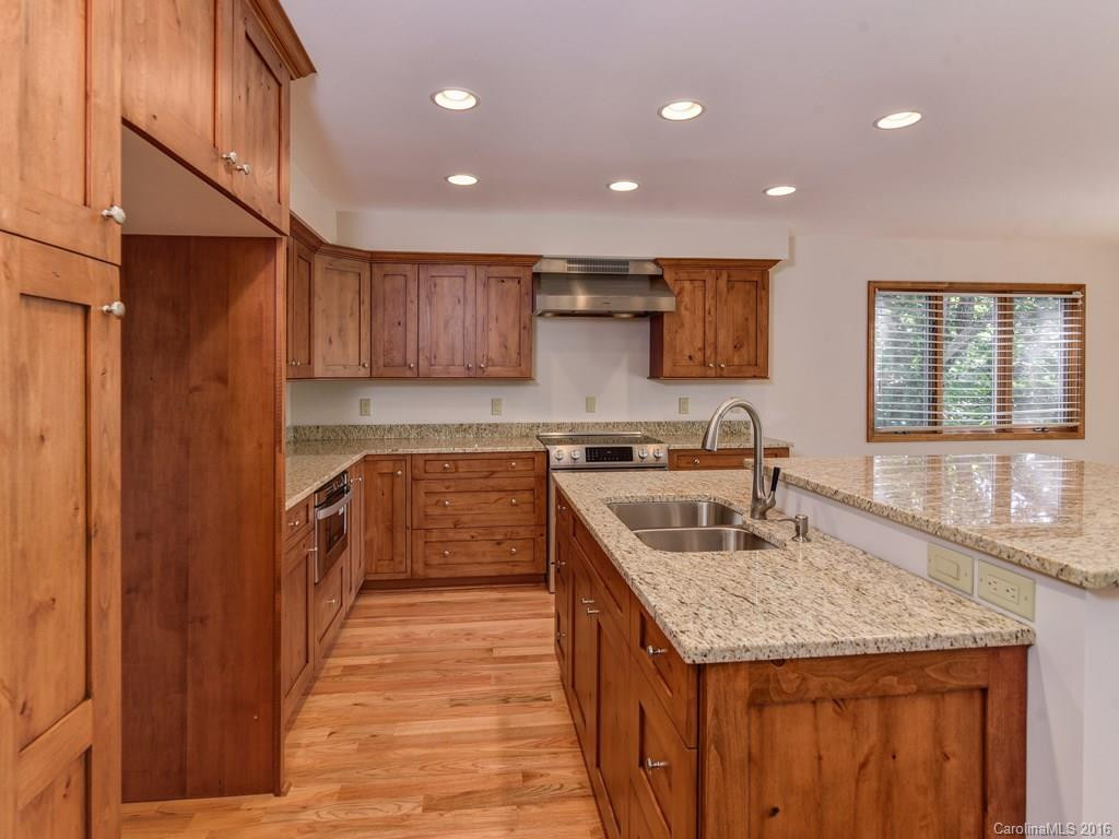 118 Honey Locust Drive - Photo 8