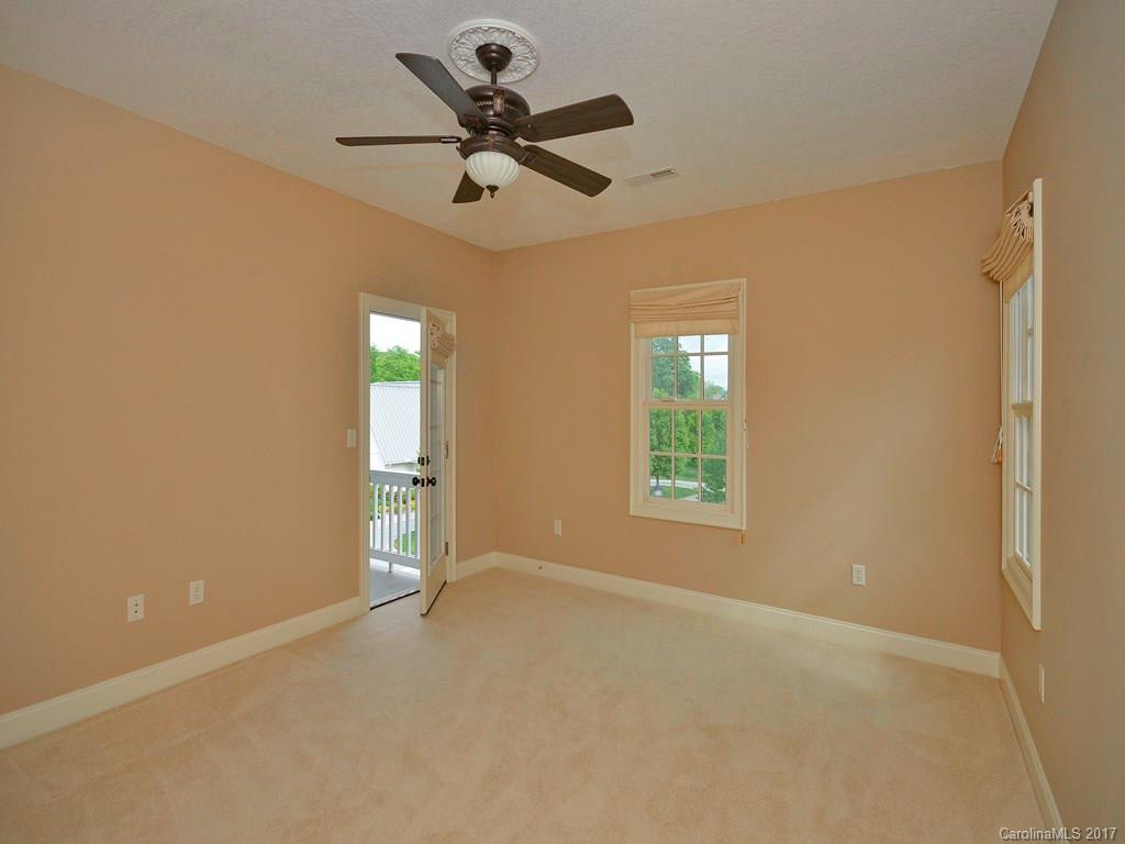 285 Hollabrook Parkway - Photo 11