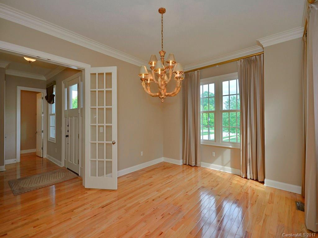 285 Hollabrook Parkway - Photo 3