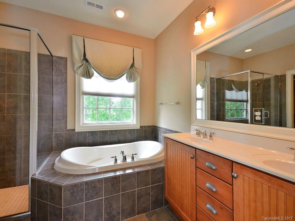 285 Hollabrook Parkway - Photo 9