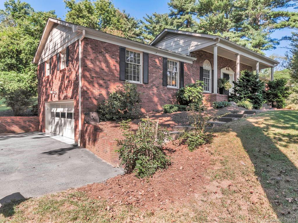 785 Hendersonville Road - Photo 2