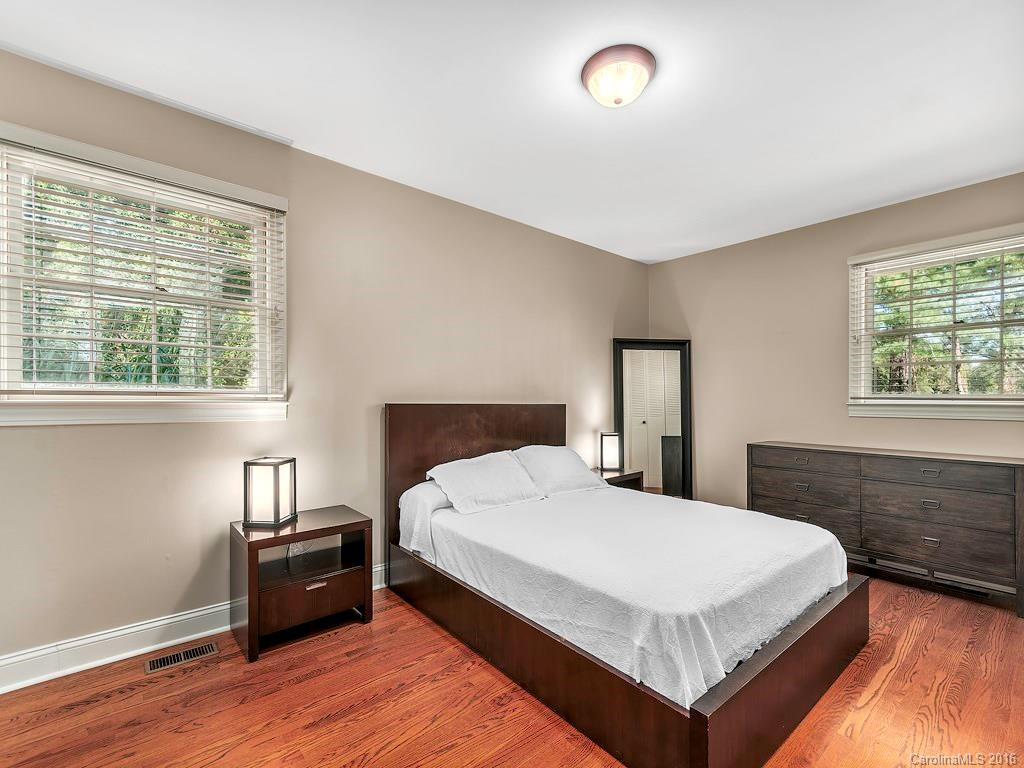 785 Hendersonville Road - Photo 8