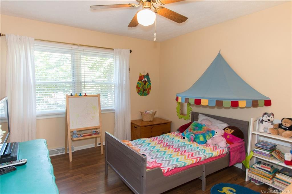 22 Saint Andrews Road - Photo 15