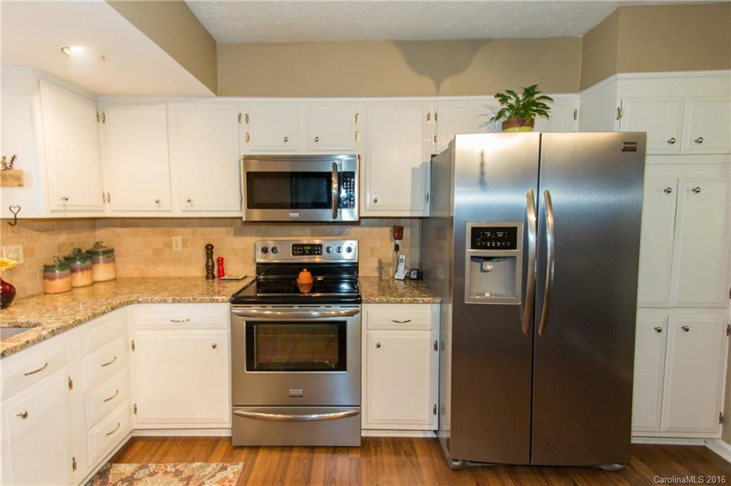22 Saint Andrews Road - Photo 10