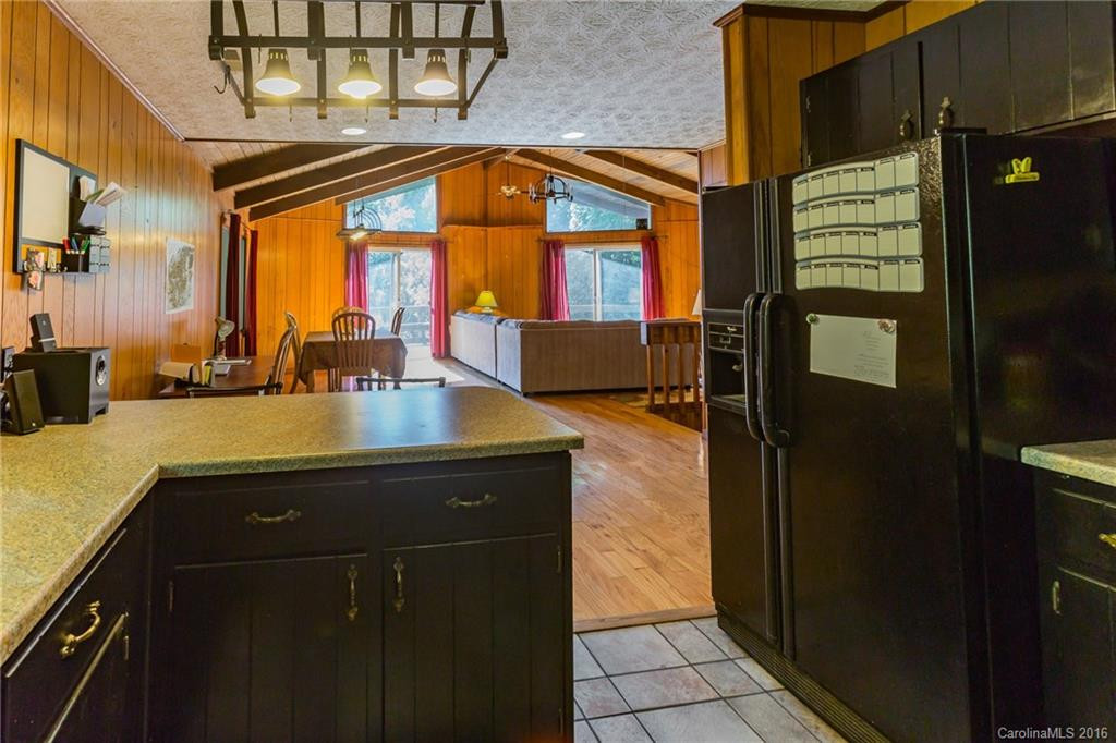 737 Setzer Cove Road - Photo 11