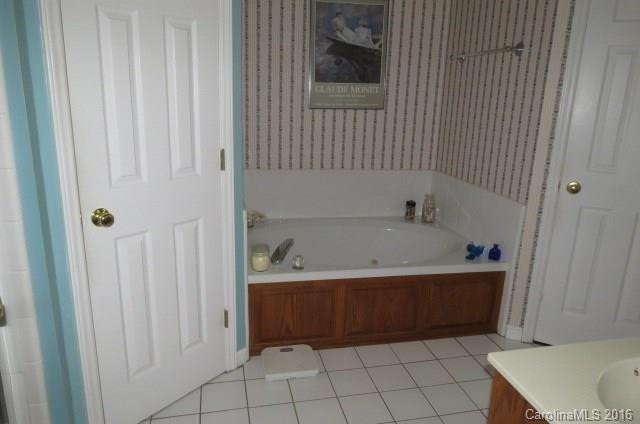 124 W. T. Wilkins Road #141 - Photo 18