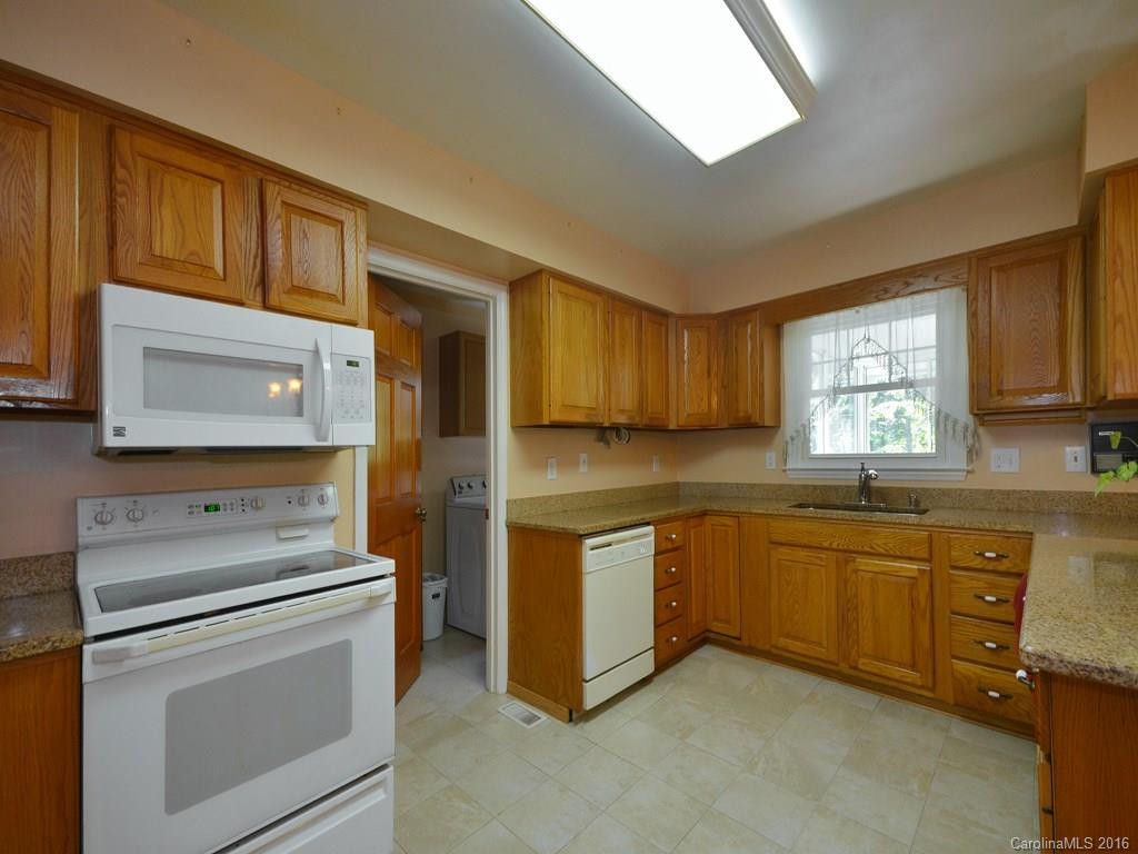 19 Heather Lane - Photo 4