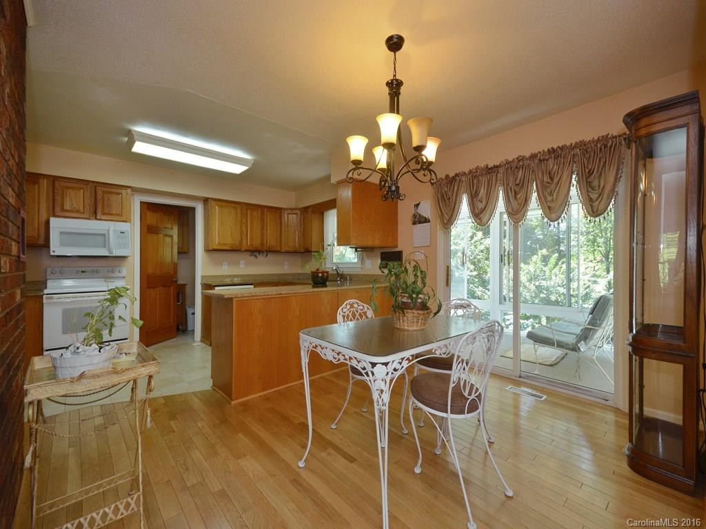 19 Heather Lane - Photo 5