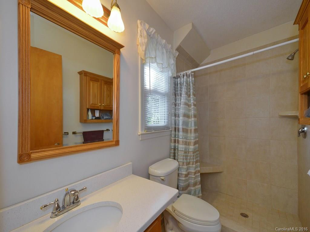19 Heather Lane - Photo 8