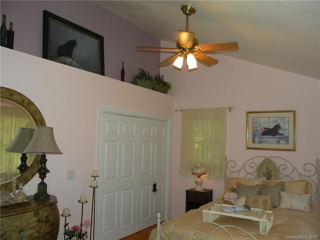 309 Whippoorwill Lane #9 - Photo 13