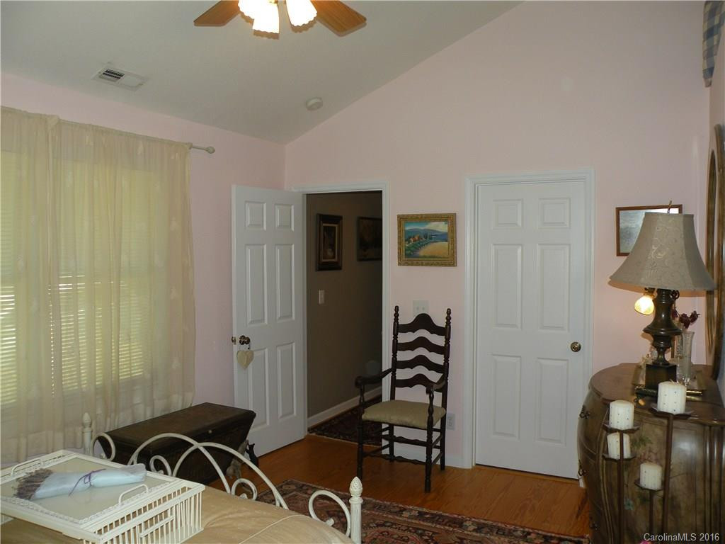 309 Whippoorwill Lane #9 - Photo 14