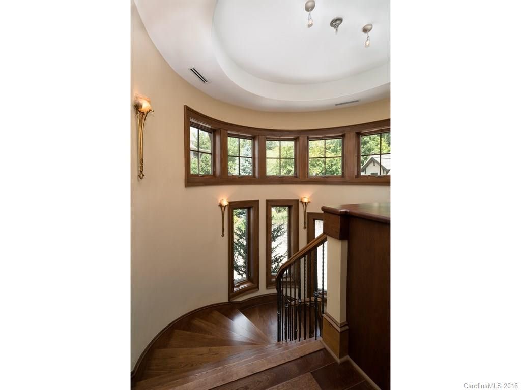 633 Altamont View - Photo 19