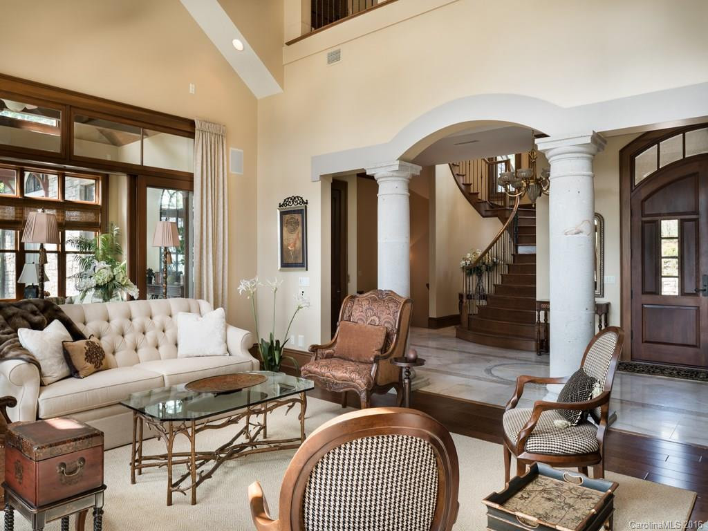 633 Altamont View - Photo 8