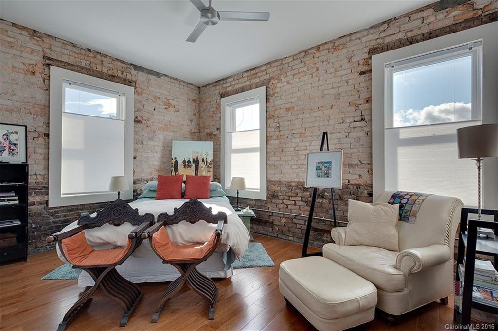 23 Broad Street #201 - Photo 2