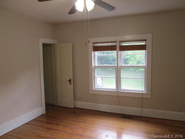 1154 Jonathan Creek Road - Photo 11