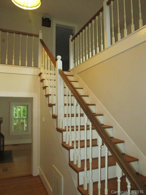 1154 Jonathan Creek Road - Photo 12