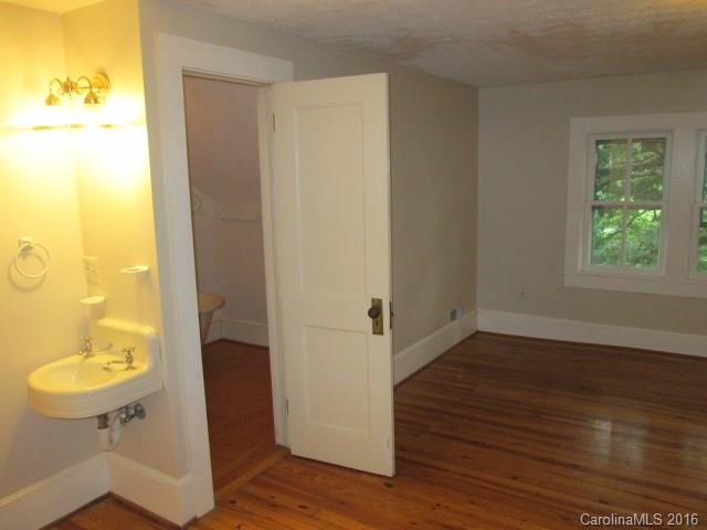 1154 Jonathan Creek Road - Photo 14