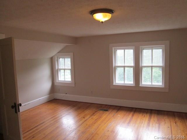 1154 Jonathan Creek Road - Photo 16