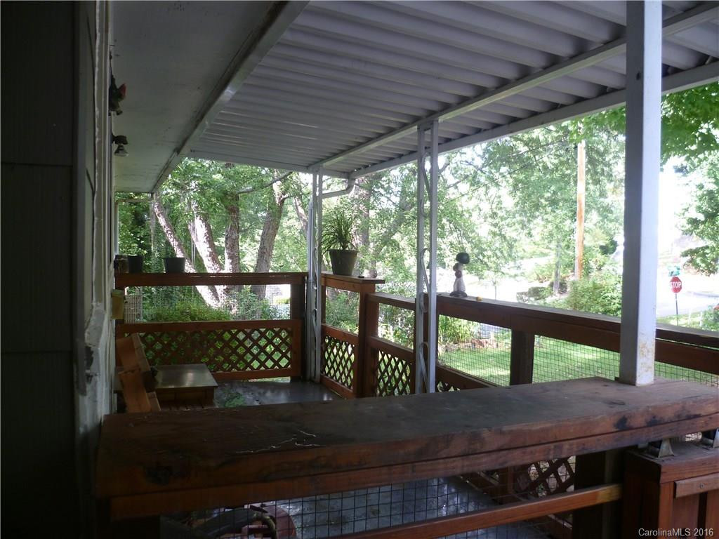16 Belvedere Road - Photo 2