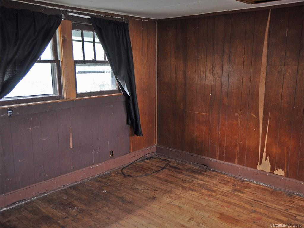 563 Depot Street - Photo 17