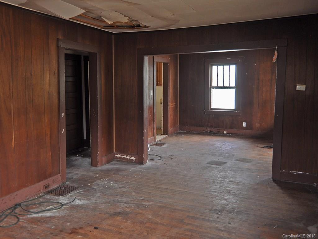 563 Depot Street - Photo 7