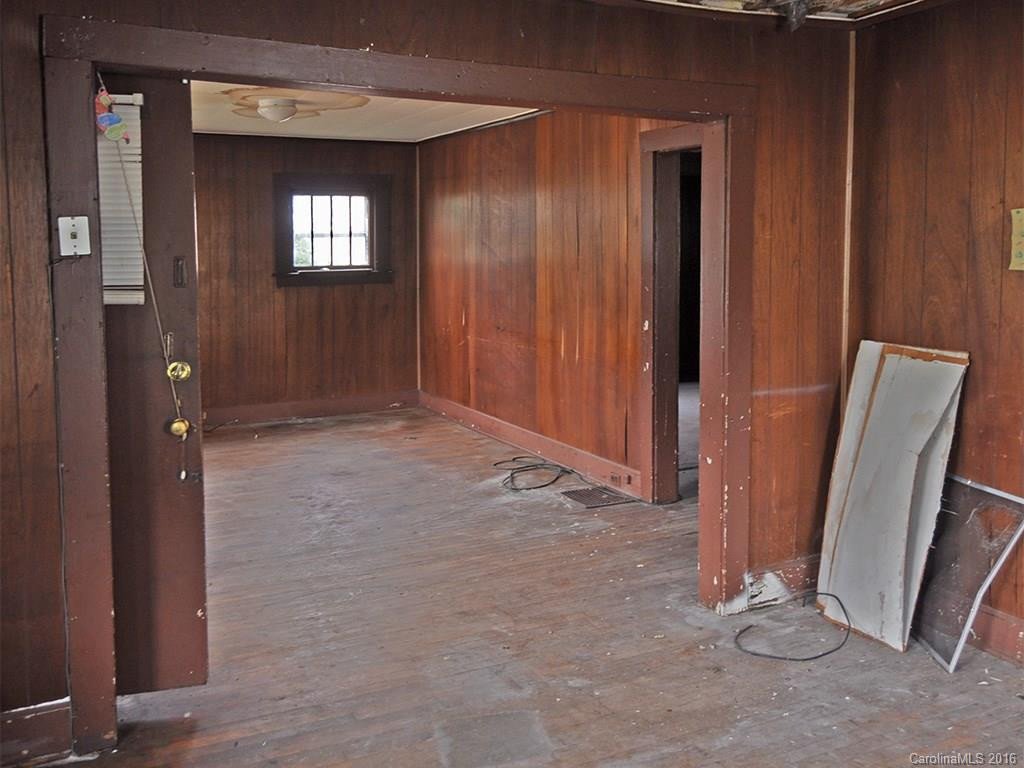 563 Depot Street - Photo 8