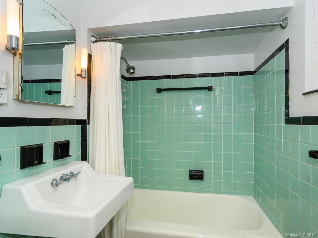 82 Midland Drive - Photo 11