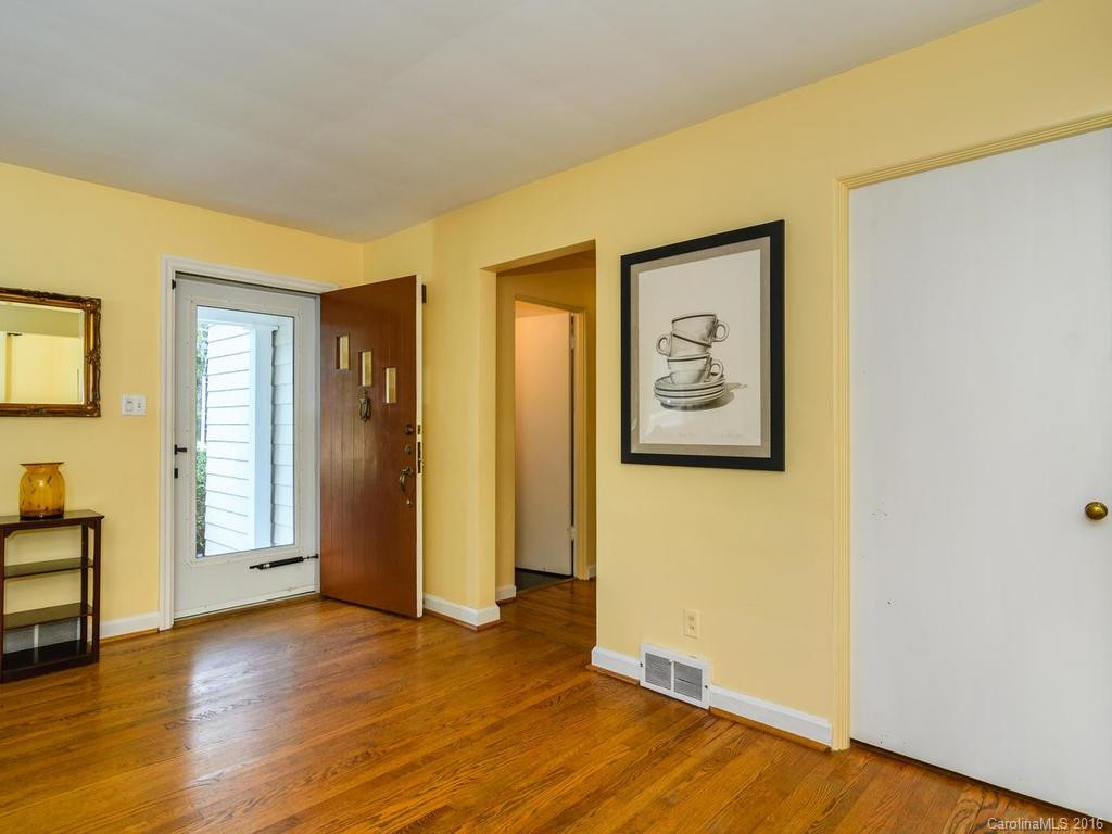 82 Midland Drive - Photo 5
