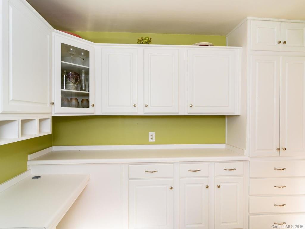 82 Midland Drive - Photo 9