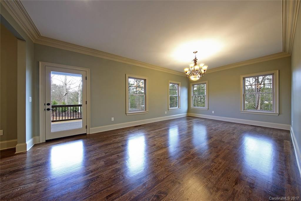 15 King Heights Drive - Photo 3