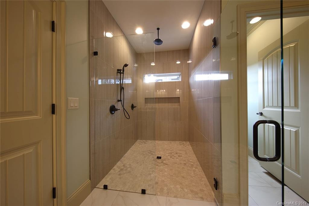 15 King Heights Drive - Photo 8