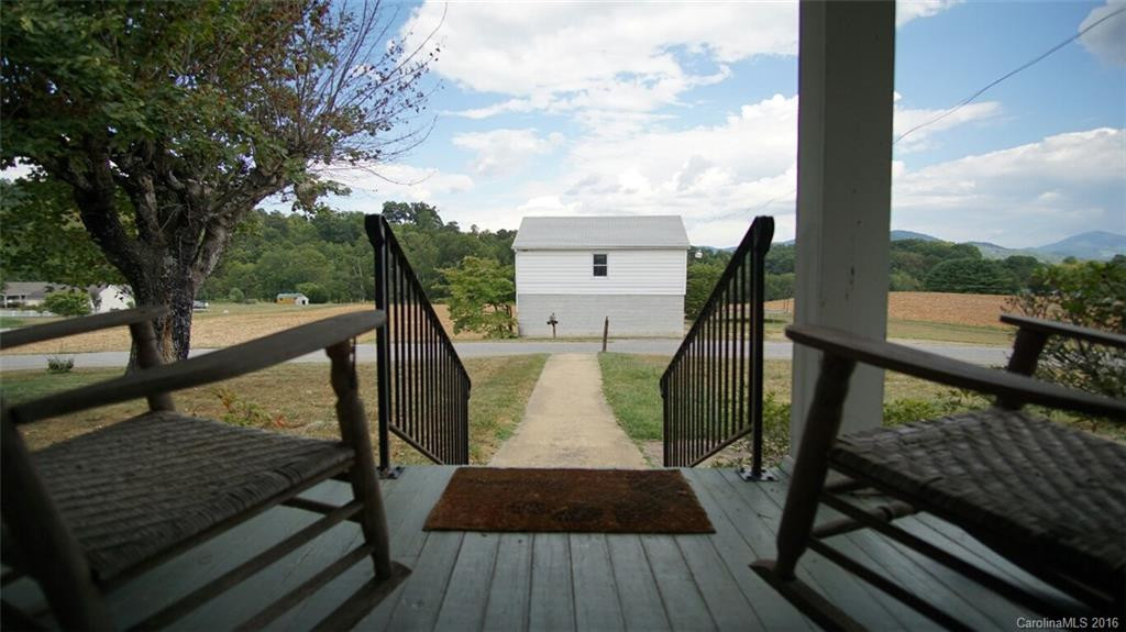 561 Peters Cove Road - Photo 3