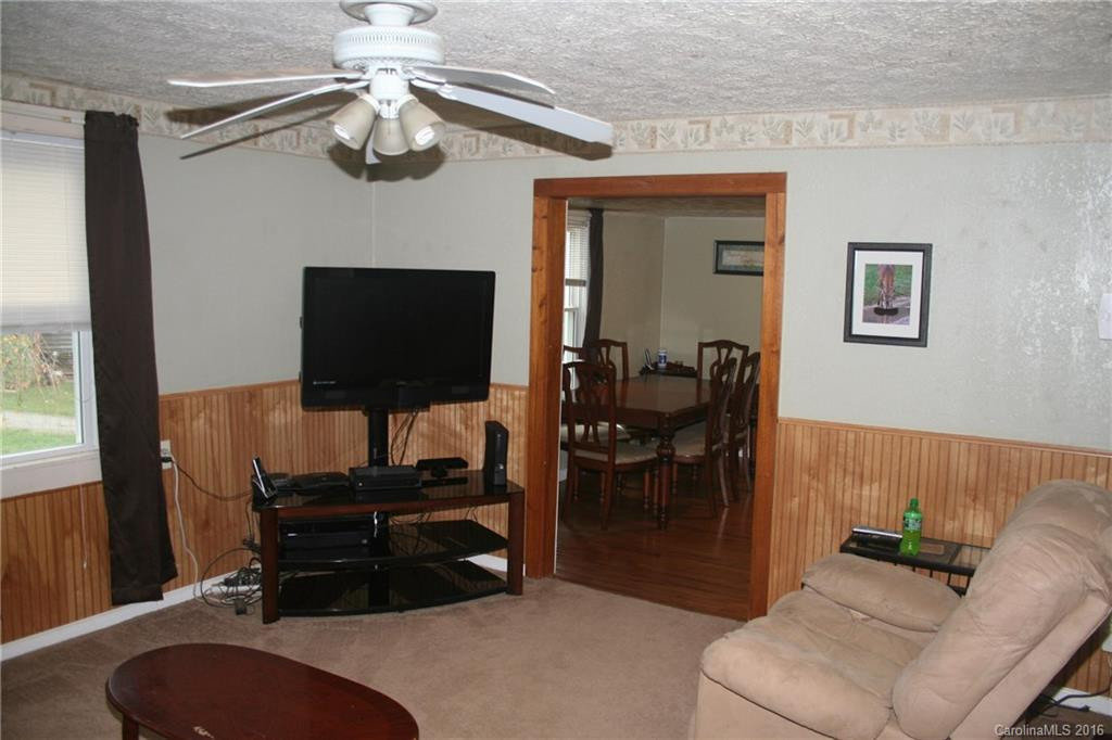 31 Banks Town Road - Photo 3