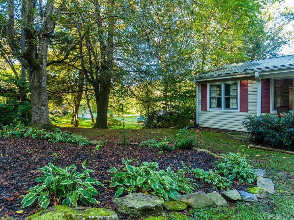202 Calhoun Street - Photo 2