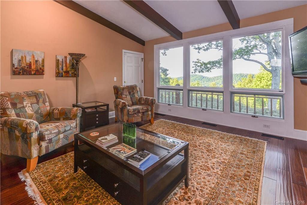 393 Sabine Drive - Photo 4