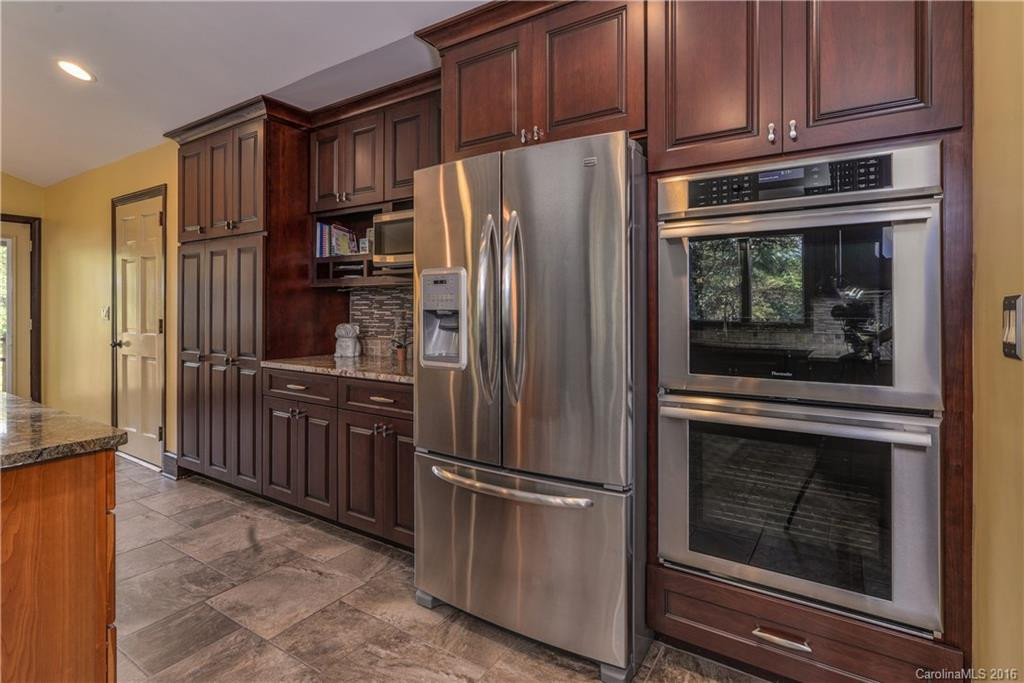 393 Sabine Drive - Photo 10