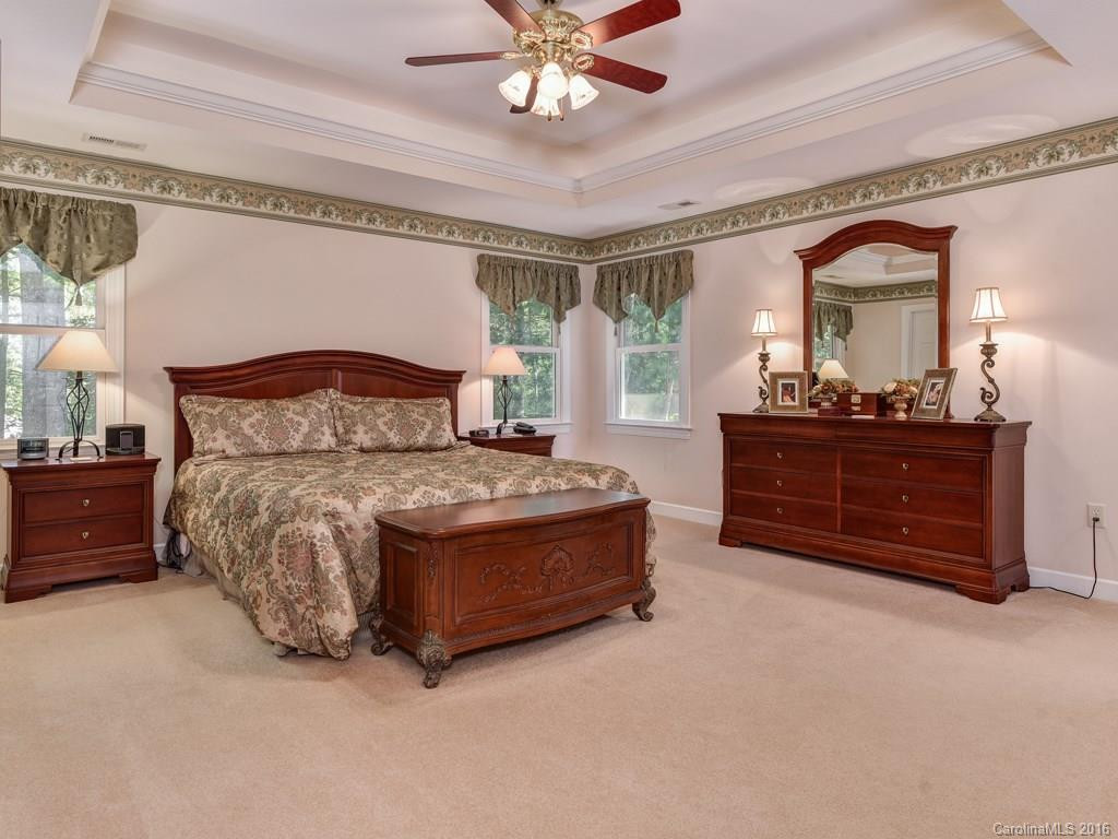 27 Chartwell Lane - Photo 11
