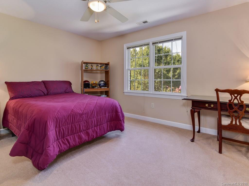 27 Chartwell Lane - Photo 16