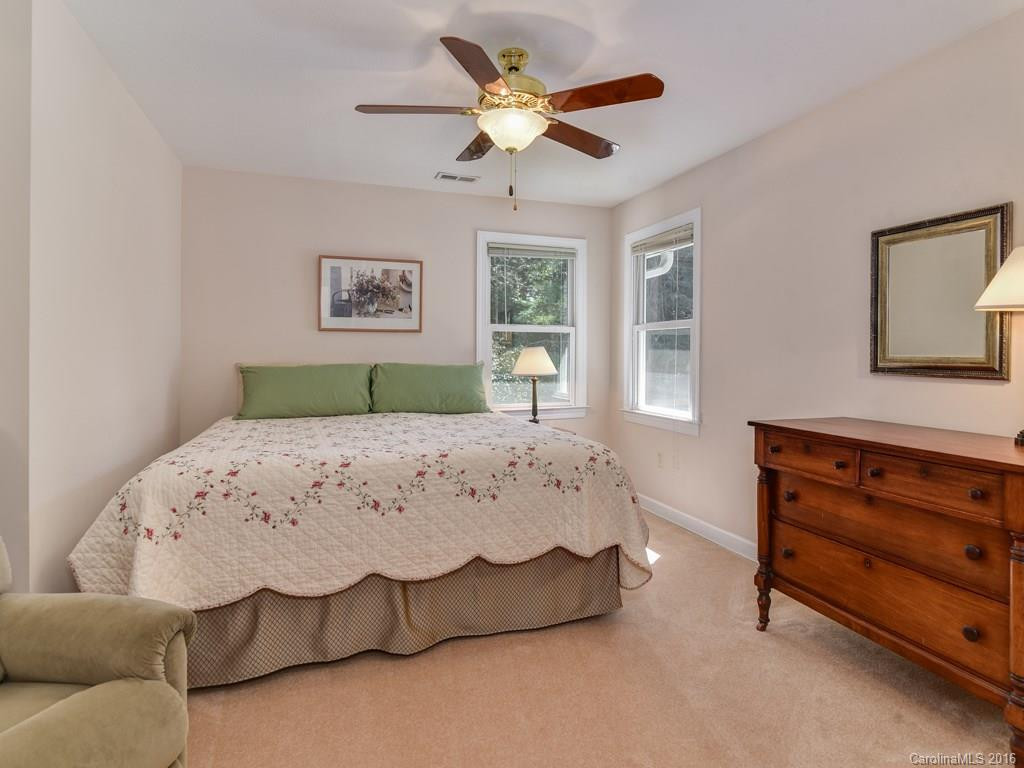 27 Chartwell Lane - Photo 18