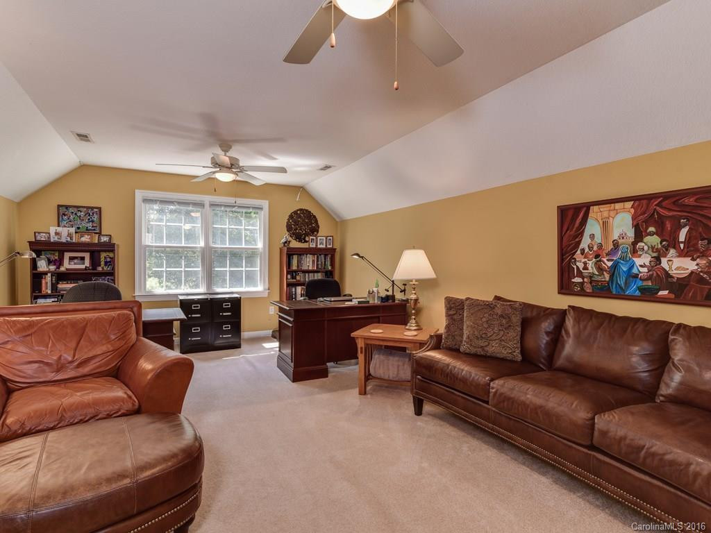 27 Chartwell Lane - Photo 19