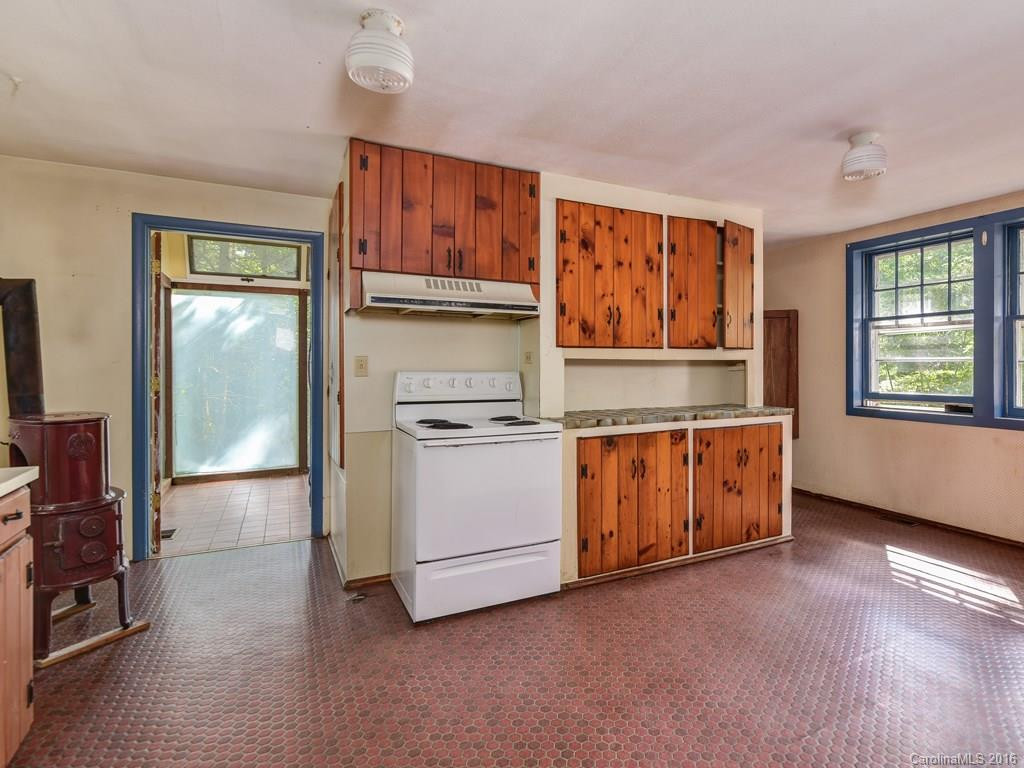1028 Reems Creek Road - Photo 8