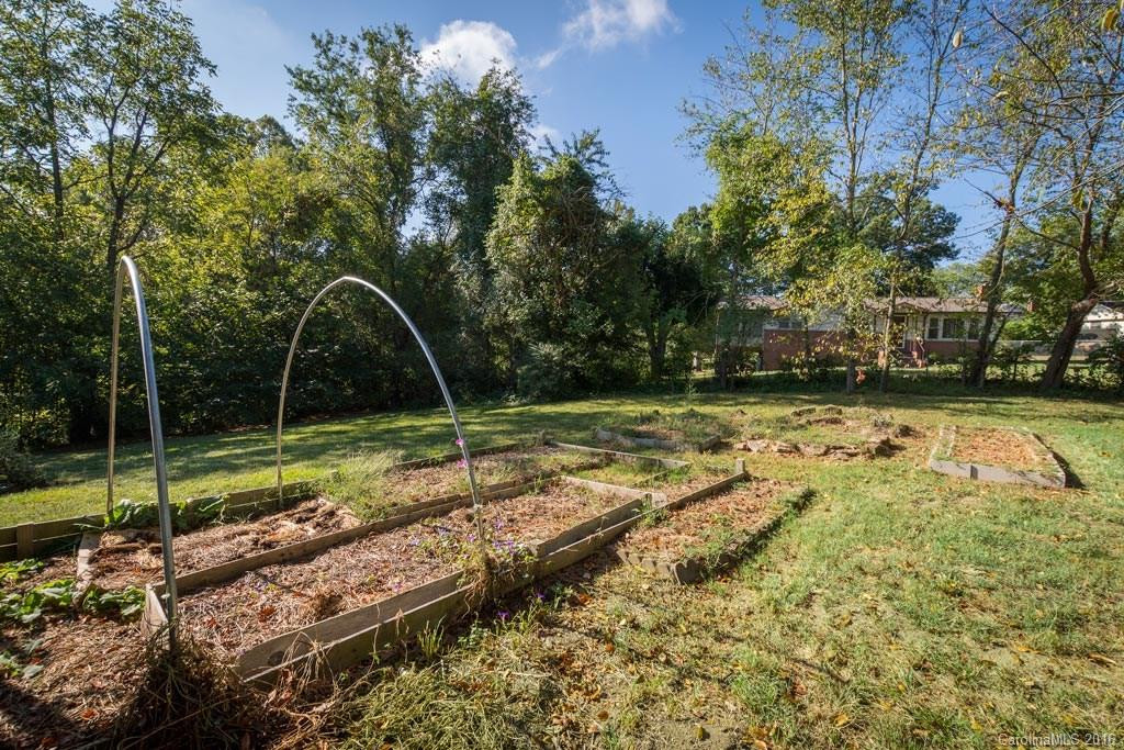 25 East Porter Road - Photo 20