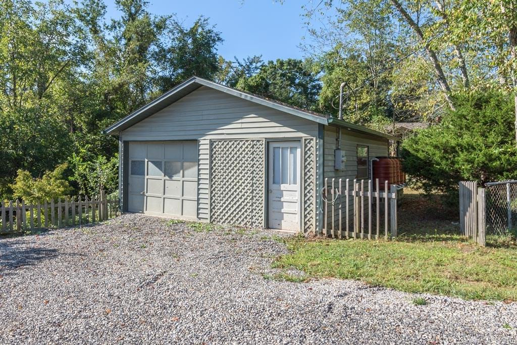25 East Porter Road - Photo 23