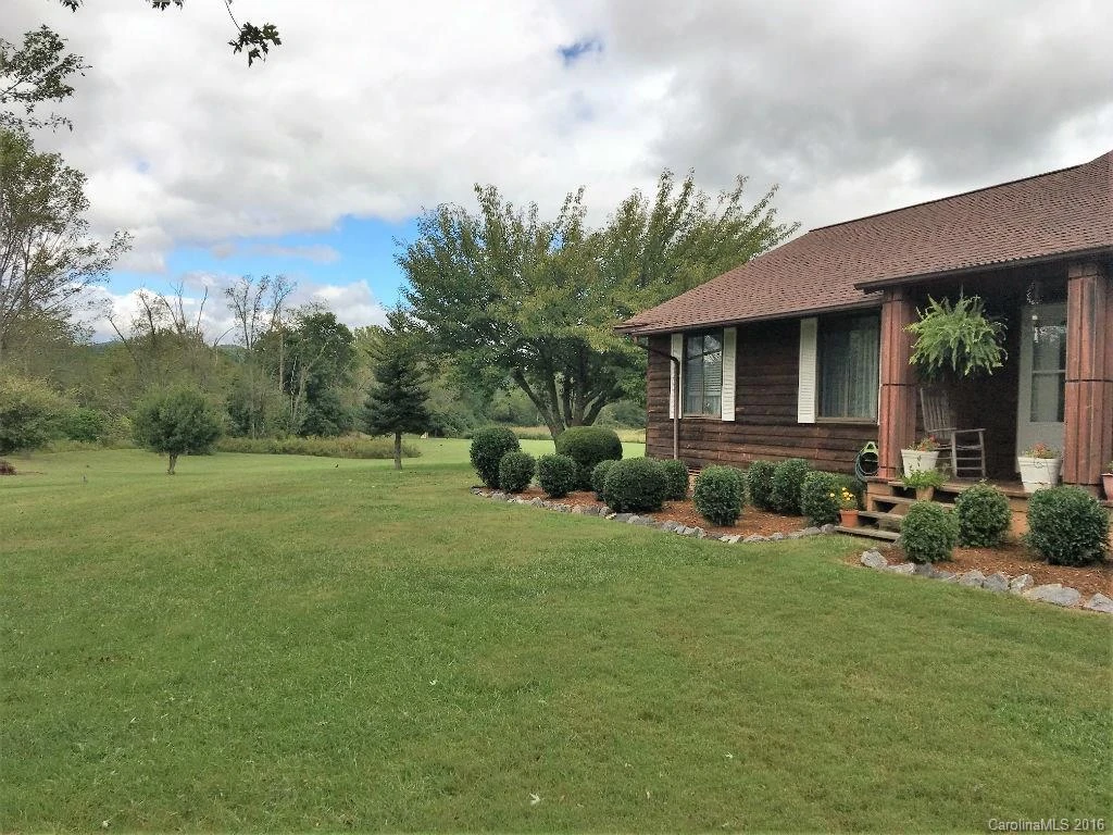 1277 Everett Road